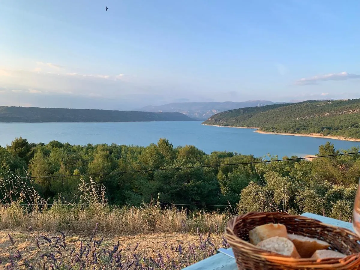 Les Gorges et Lacs du Verdon: Flexible Maison Accommodations Regusse 0*,