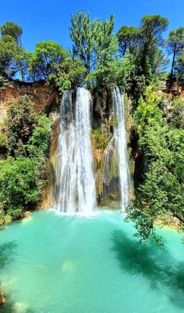 Les Gorges et Lacs du Verdon: Flexible Maison Accommodations Regusse 0*,
