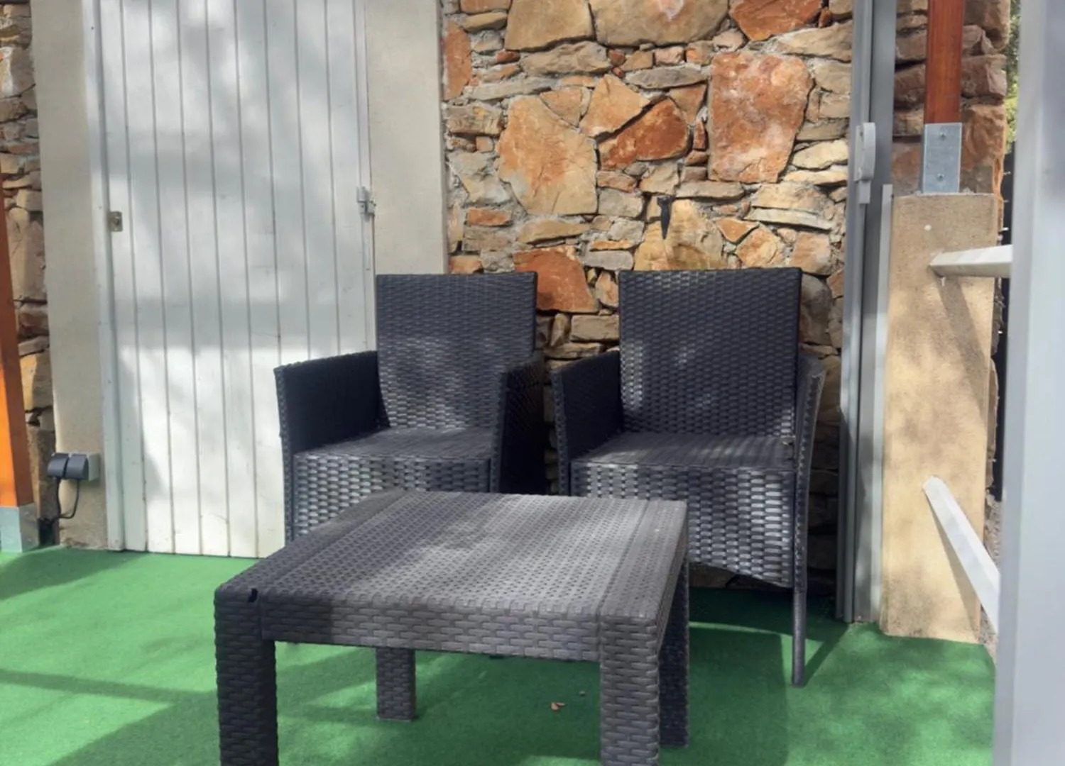 Les Gorges et Lacs du Verdon: Flexible Maison Accommodations Regusse
