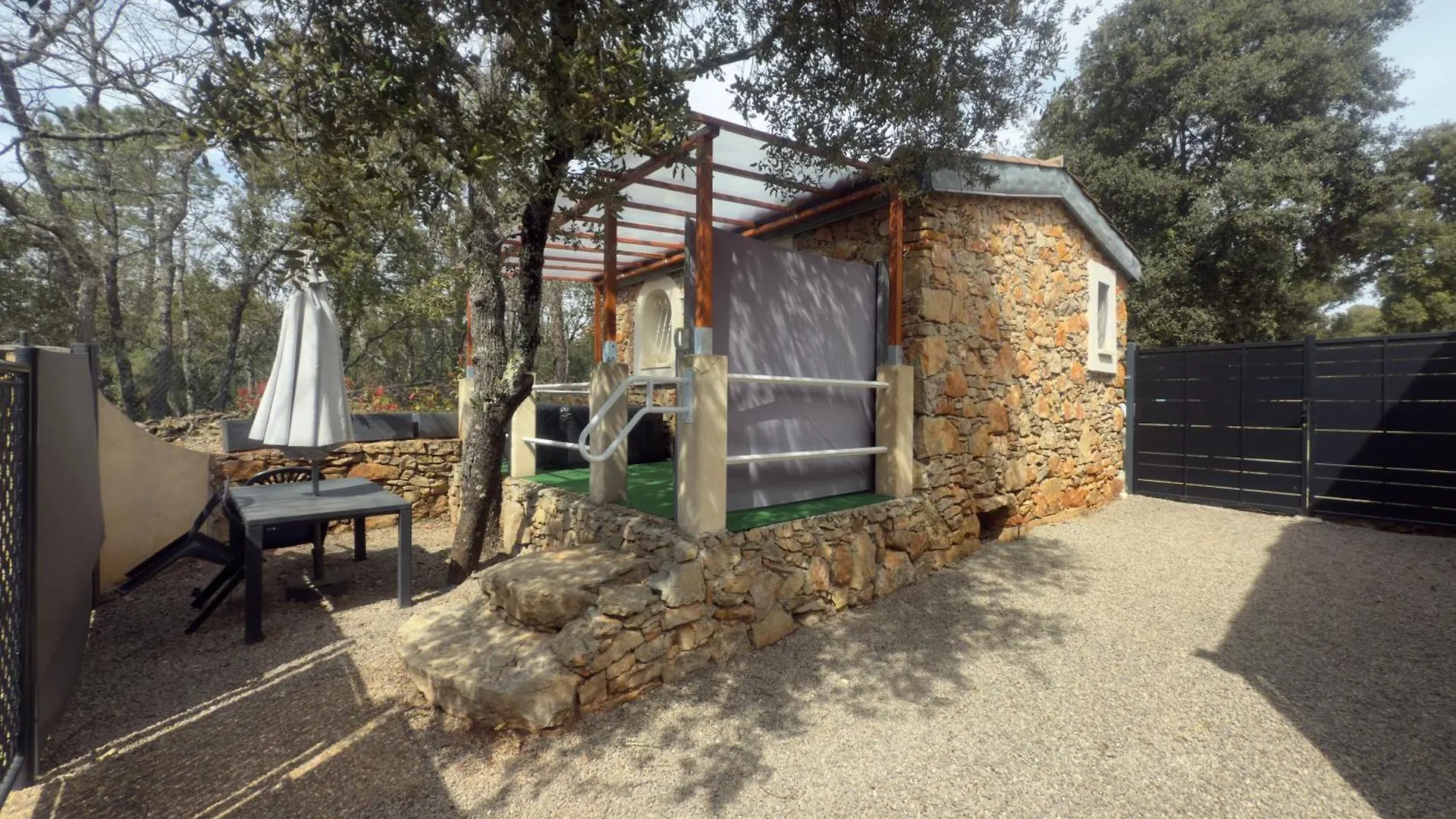 Votre Cocon En Pierre Et Son Spa En Option Gite Le Repos Des Chenes location